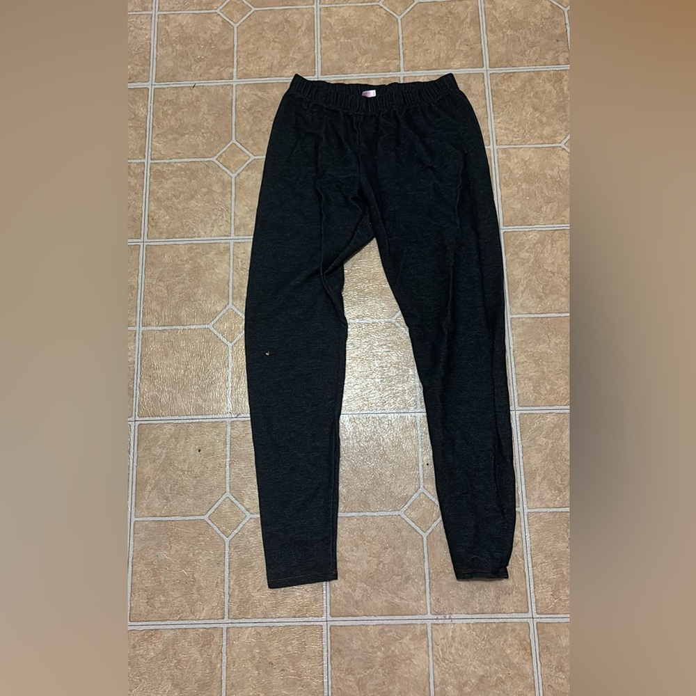 Black leggings